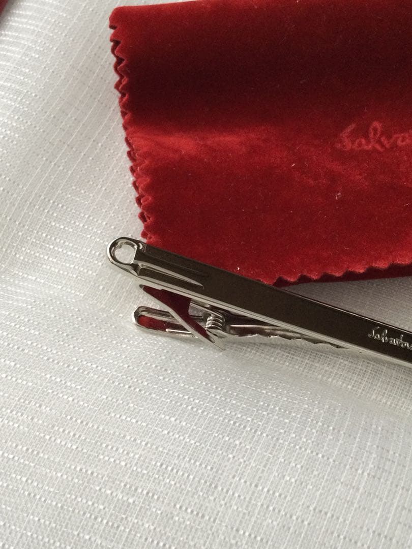 新品 フェラガモ Salvatore Ferragamo ネクタイピン シルバー