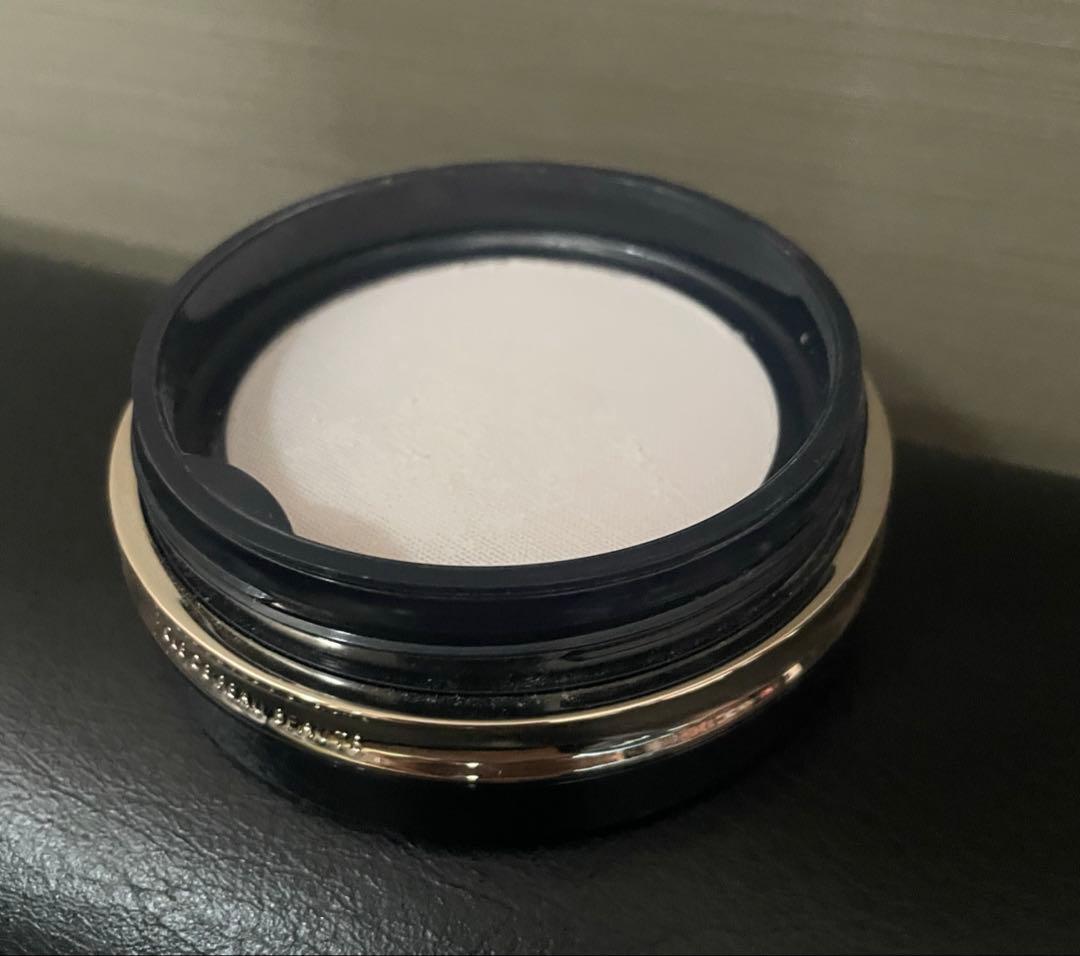 クレ・ド・ポーボーテプードルトランスバラントn M 1ライト