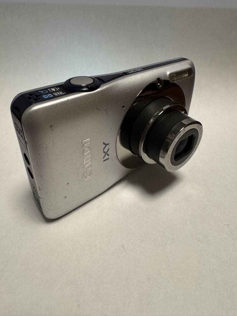 Canon IXY DIGITAL 200F コンパクトデジタルカメラ充電器付き