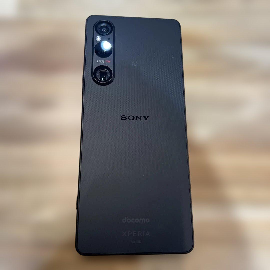 K1639 02docomo SIMフリー　Xperia 1 V SO-51D