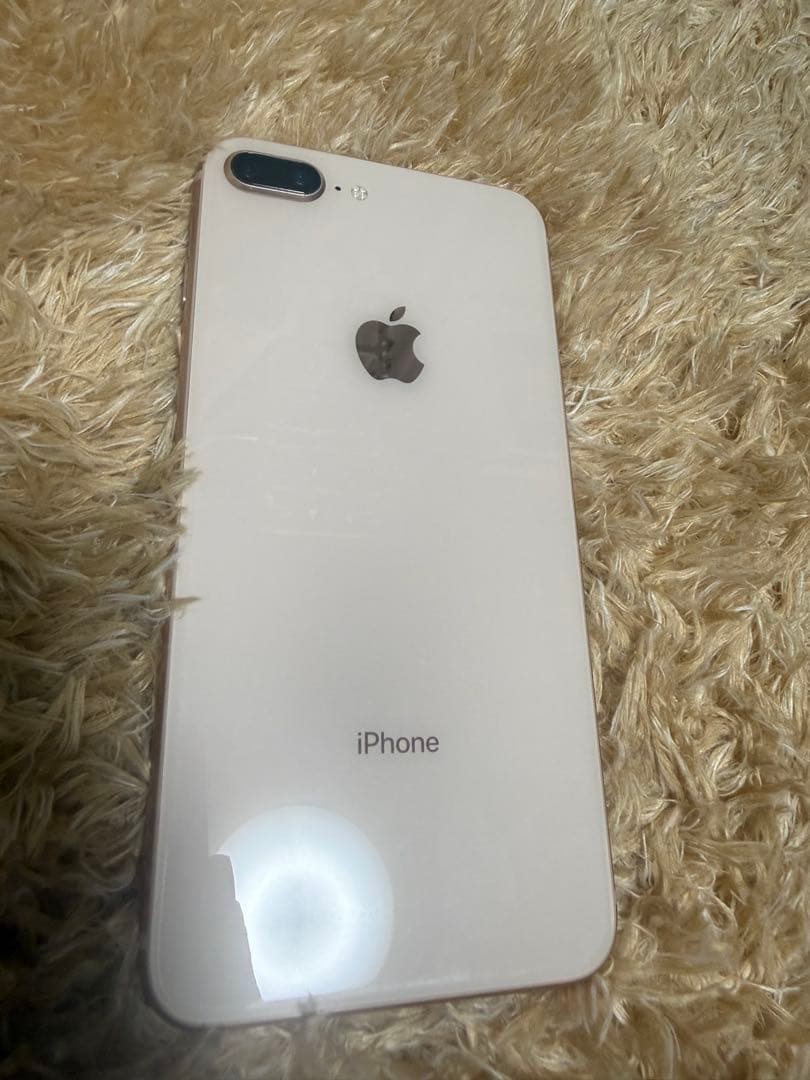 iPhone 8 Plus 256GB バッテリー83％ 初期化済