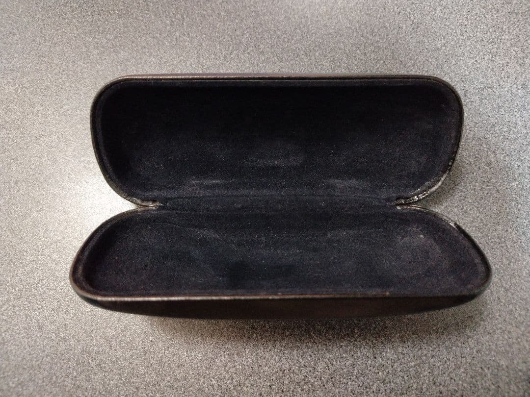 STUSSY サングラス ケース付き