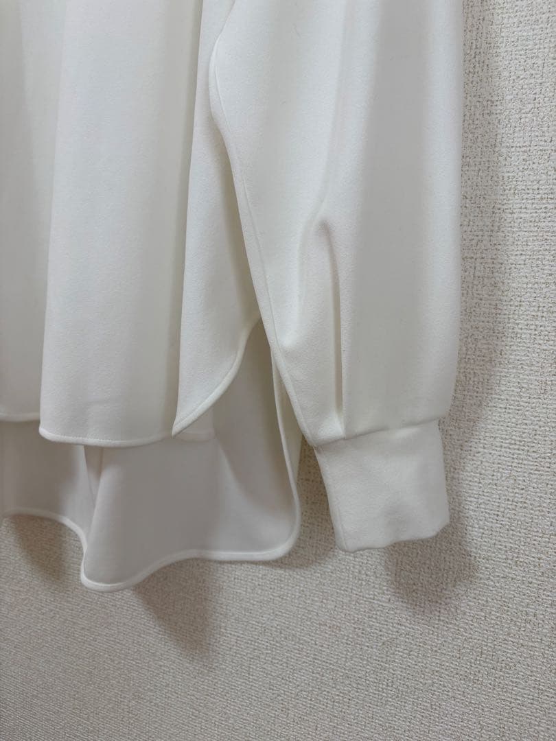 ビアズリー Tブラウス　0サイズ