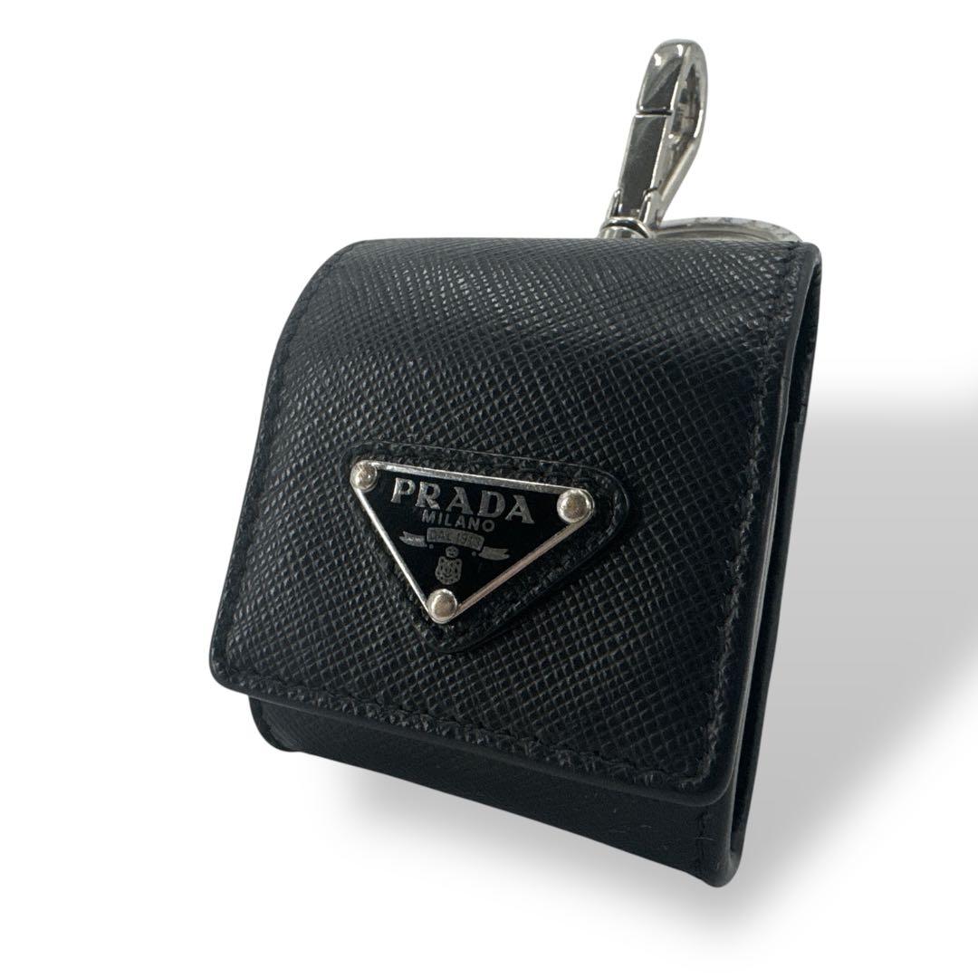 【極美品】プラダ バッグチャーム イヤホンケース 三角ロゴ サフィアーノレザー