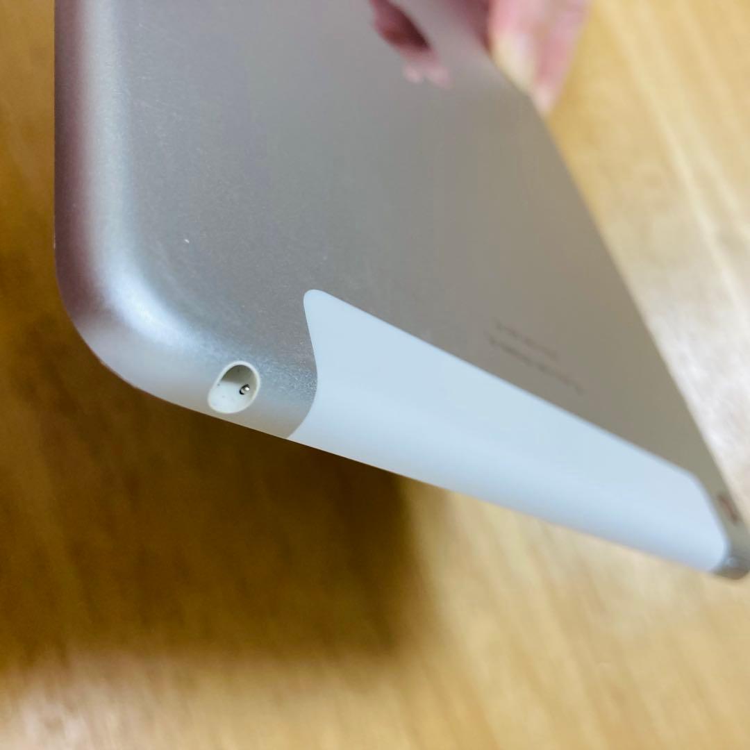 Apple ipad mini4 128gb wi-fiモデル　タブレット