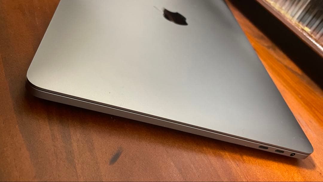 MacBook本体 Apple MacBook Pro 13 2020 i5 32GB 512GB