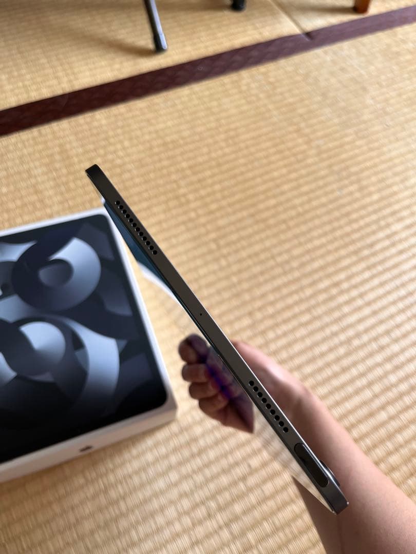 Tako【美品】iPad Air （第五世代）64GB スペースグレー