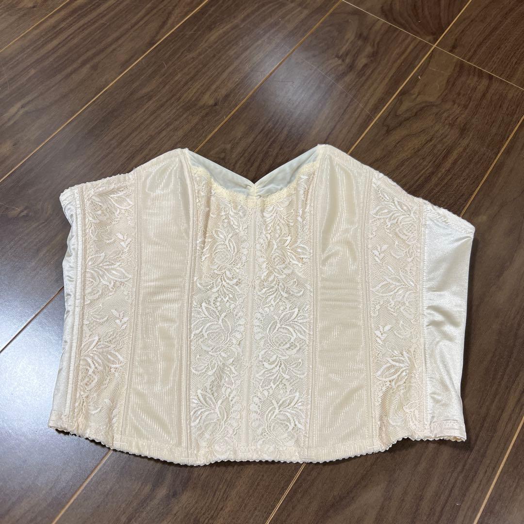 アールイズウェディング　 ブライダルインナー vカット　ガードル　76 82