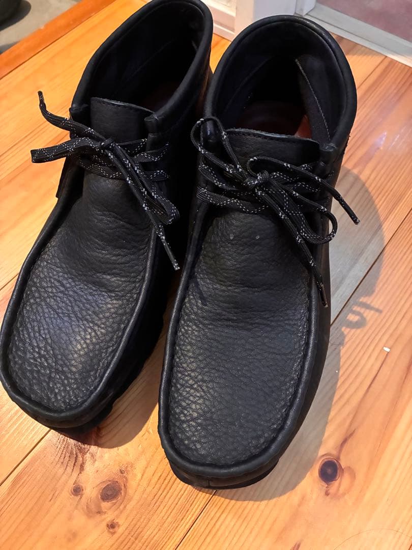 箱付きクラークス　ゴアテックス ブラック レザー ワラビーブーツ