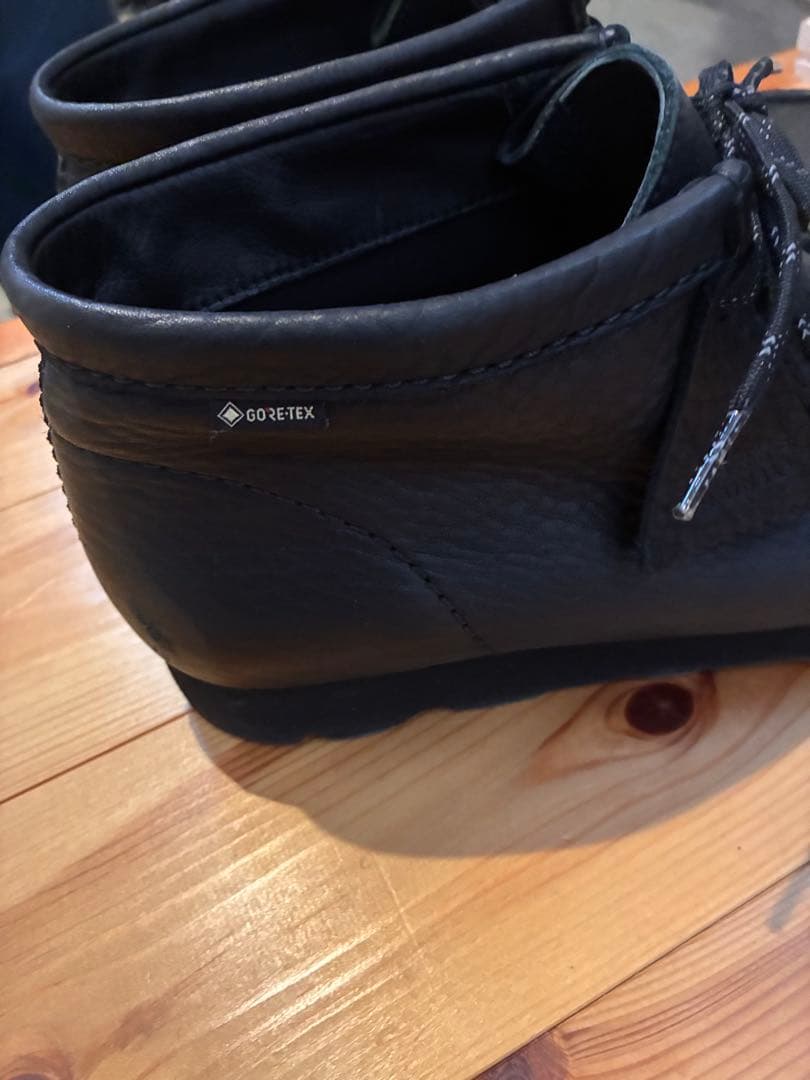 箱付きクラークス　ゴアテックス ブラック レザー ワラビーブーツ