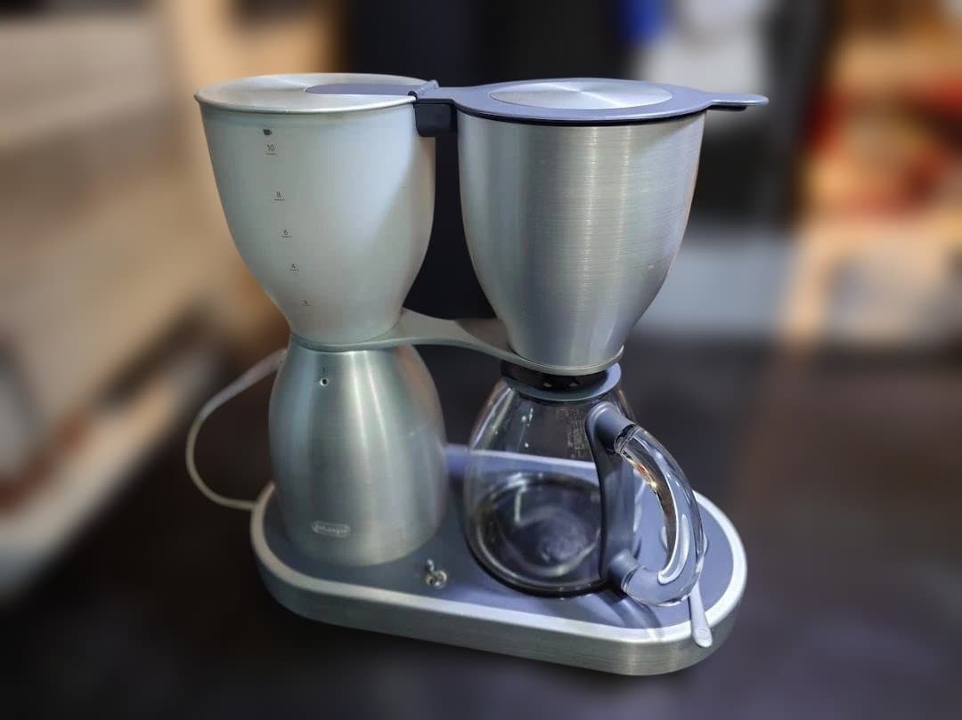 デロンギ　ドリップコーヒーメーカー　CM900J