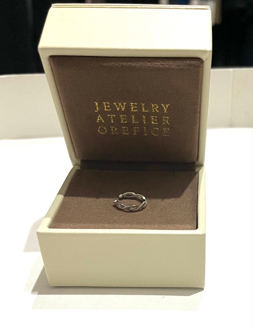 オレフィーチェ　イヤーカフ　廃盤品　18K　ホワイトゴールド　OREPICE