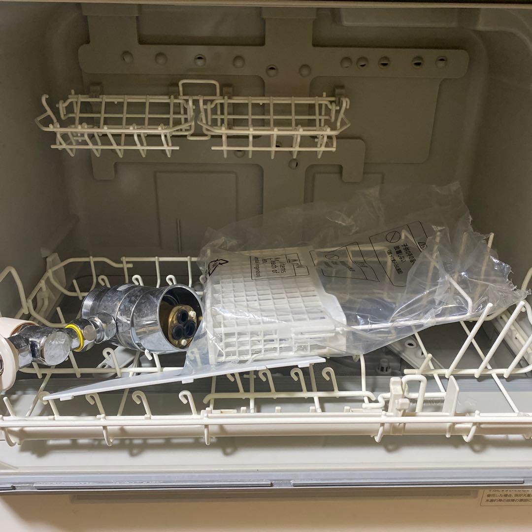 パナソニック　食洗機　　電気食器洗い乾燥機　　NP-TSK1-W