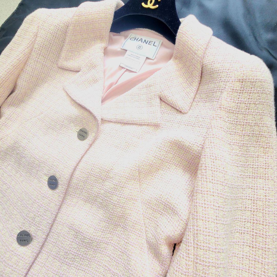 【極上美品】CHANEL 00C ツィードジャケットロゴ ボタン ペプラム