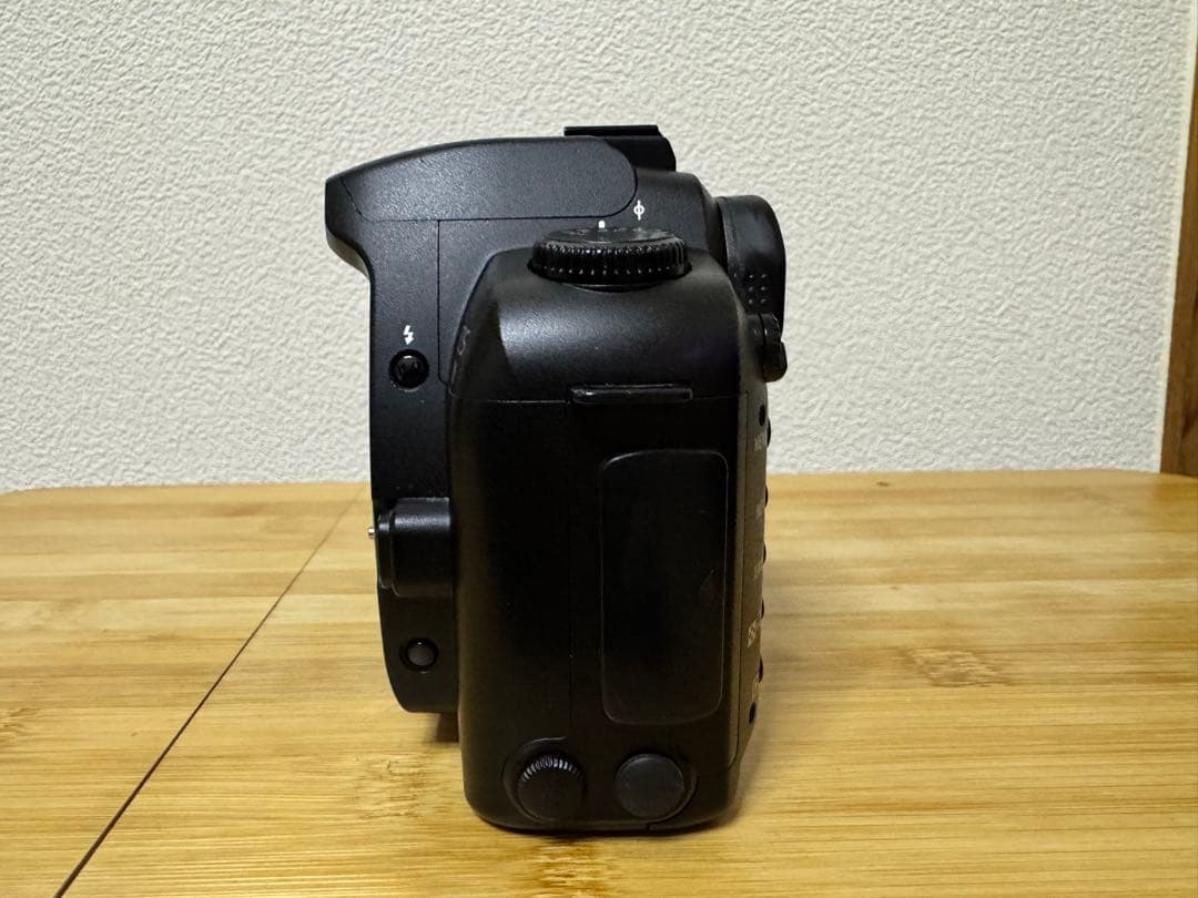 Canon EOS D30 デジタル一眼レフカメラ