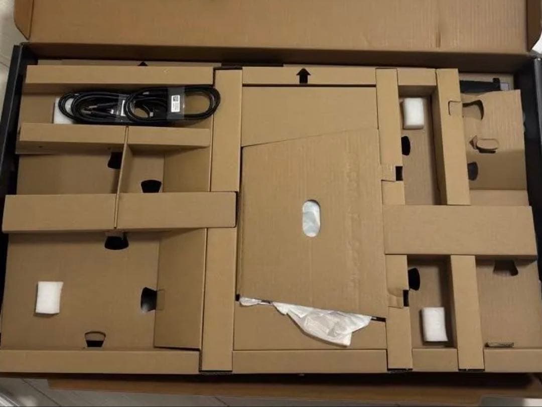 Dell U3223QE 31.5インチ 4K ハブモニター