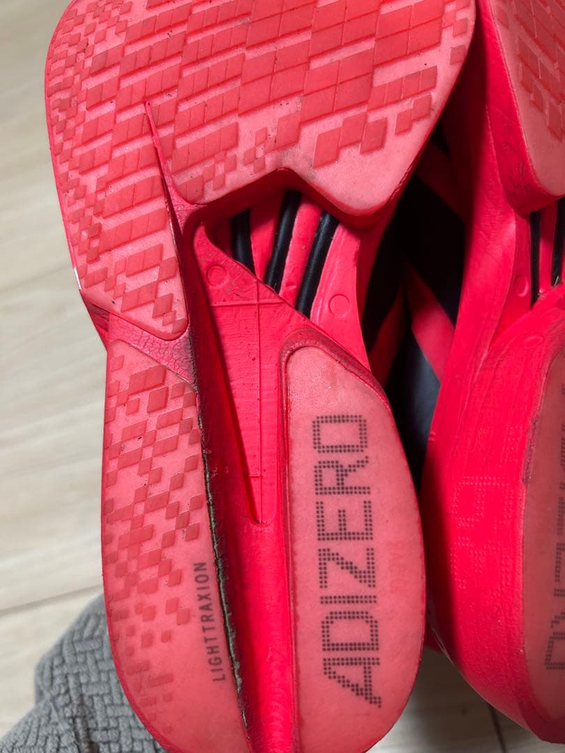 アディオスプロ4 赤黒 29.0cm