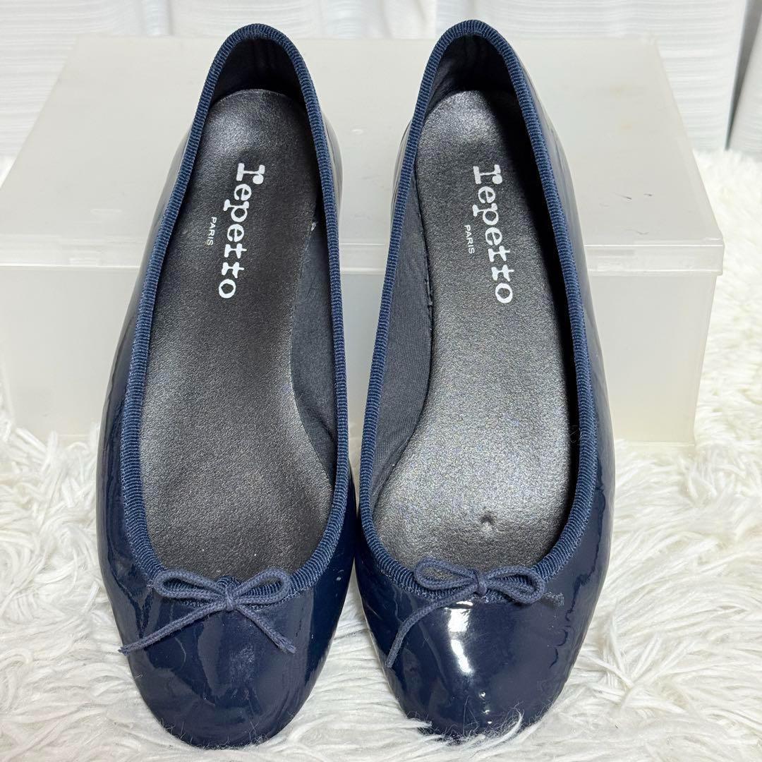 美品✨レペット　サンドリオン　バレリーナ　リボンフラットシューズ　エナメル　紺