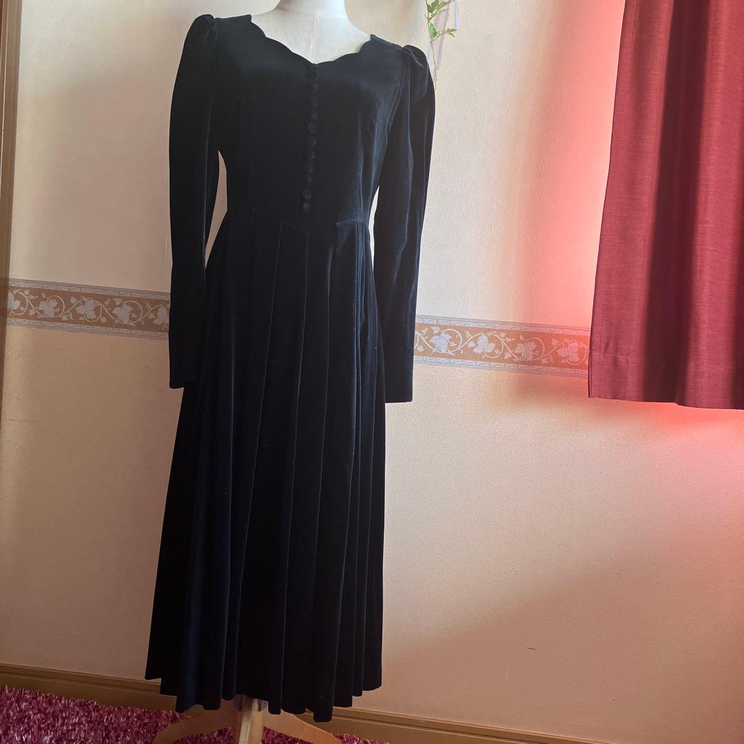 ローラアシュレイ　黒いベルベットロングワンピース　日本製　卒業式　入学式