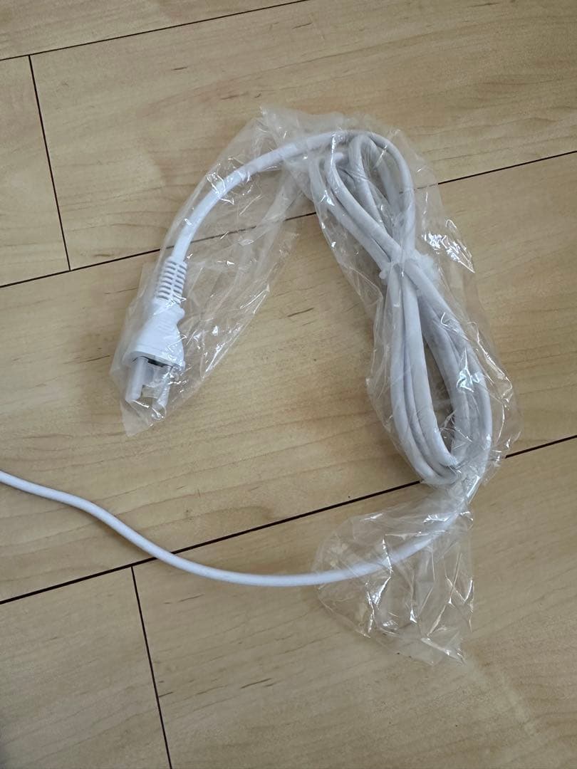 SHARP 冷風・衣類乾燥除湿機ホワイト cm-p100