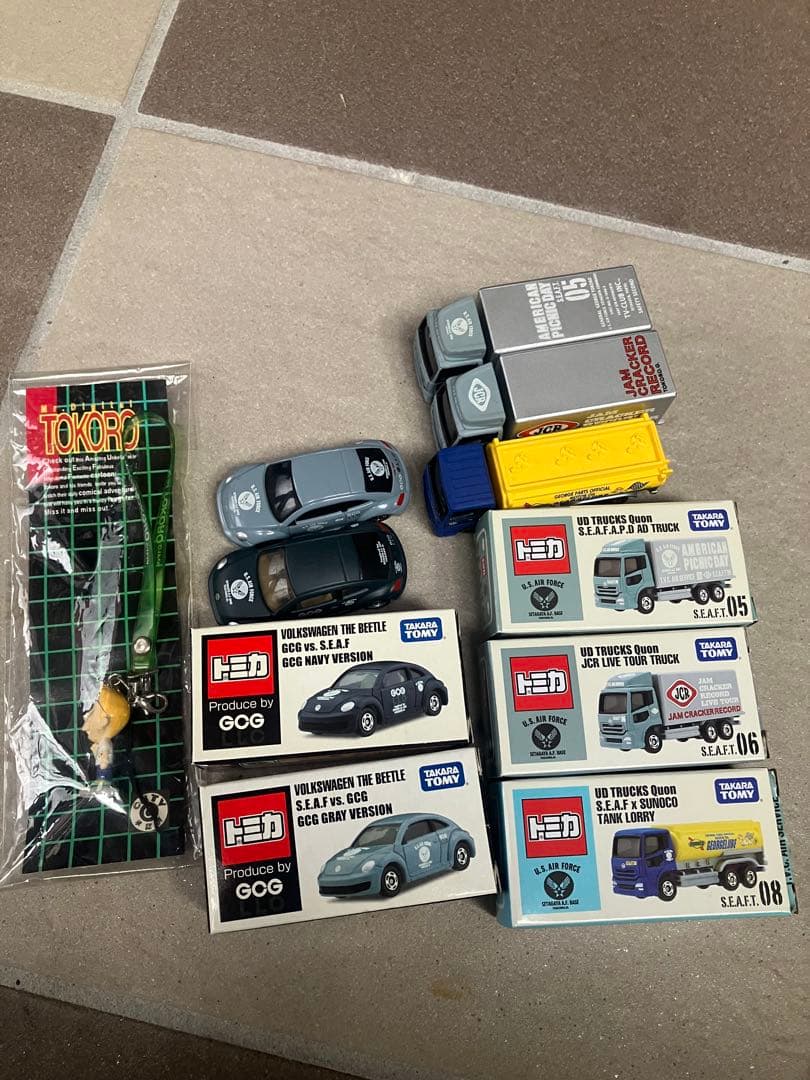 世田谷ベースミニカー5台セット【所さんストラップ付き】