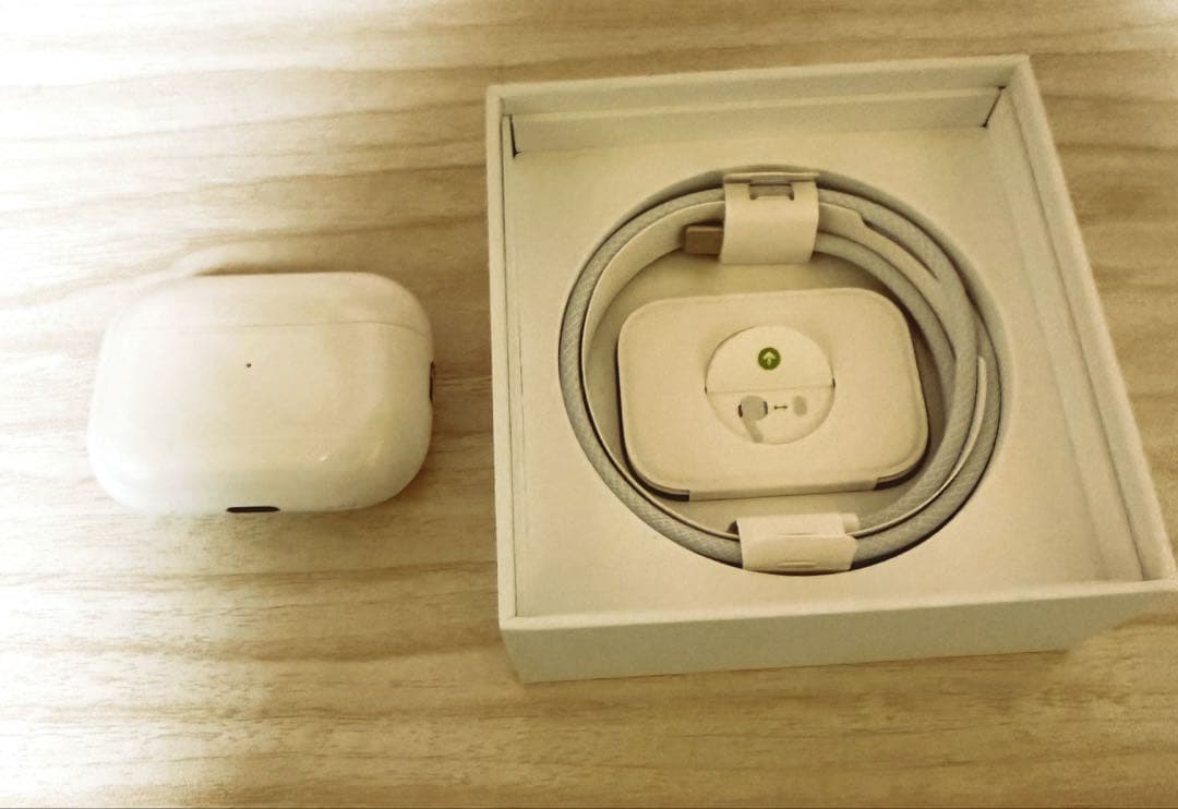 AirPods Pro （第2世代）USB-C 充電ケース、ボックス、付属品付き