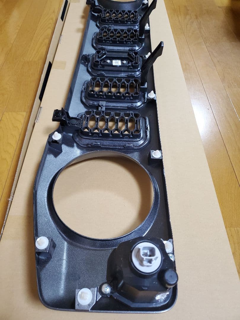 ジムニーノマド　純正　グリル