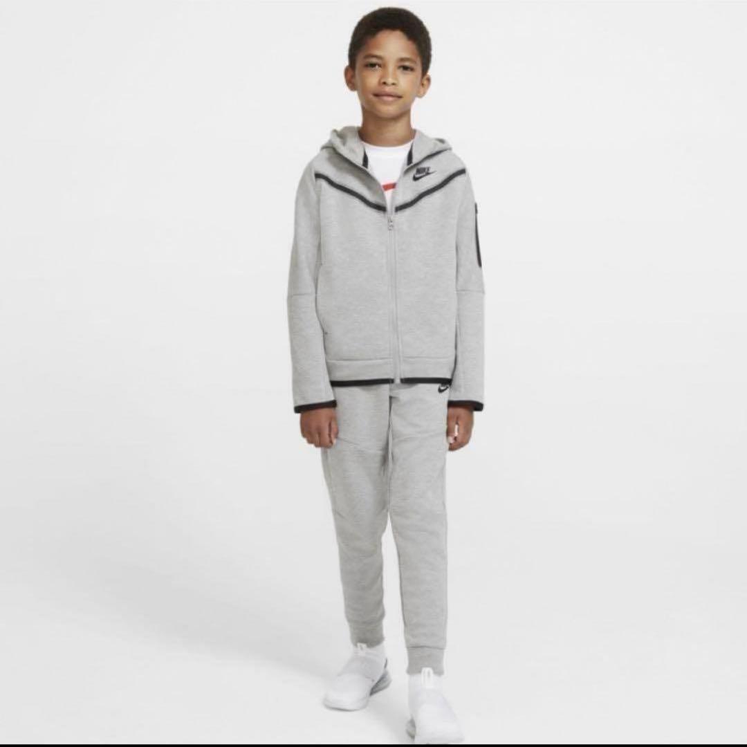 NIKE テックフリースパンツ 140サイズ 新品未使用