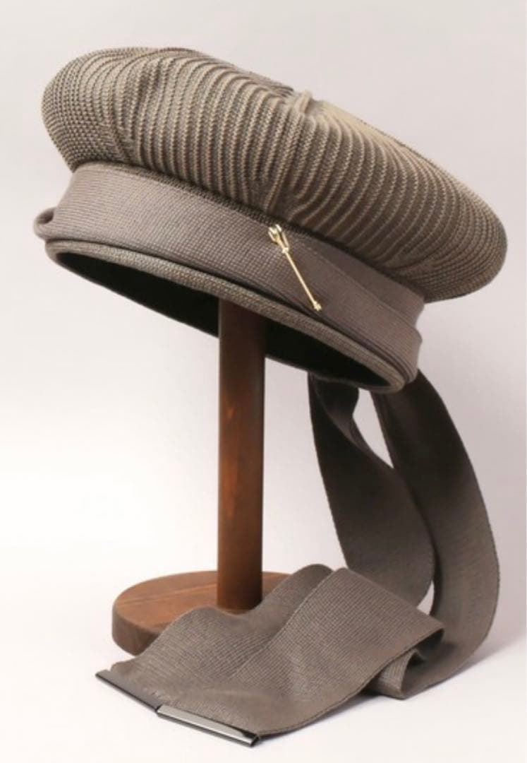 美品　CA4LA★リボン付きベレー帽「CF MONT」モカ