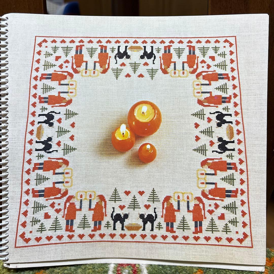 希少　フレメ刺繍　クリスマスクロスステッチ図案集　全79ページ　断捨離