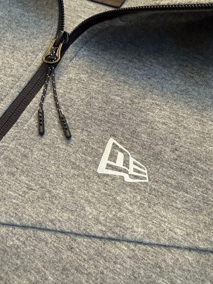 NEW ERAダンボールニット素材　グレー ジャージ上下セット フード付き