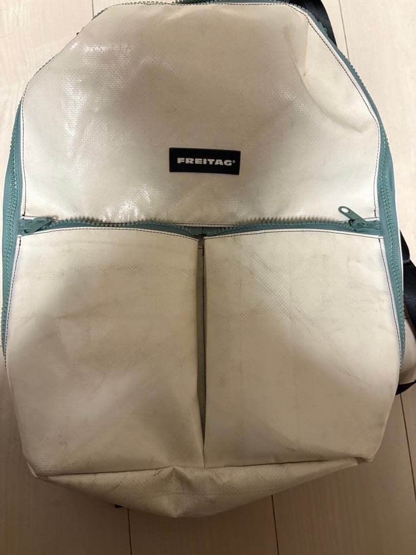 FREITAG フリンジ　オフホワイト×エメラルドグリーン