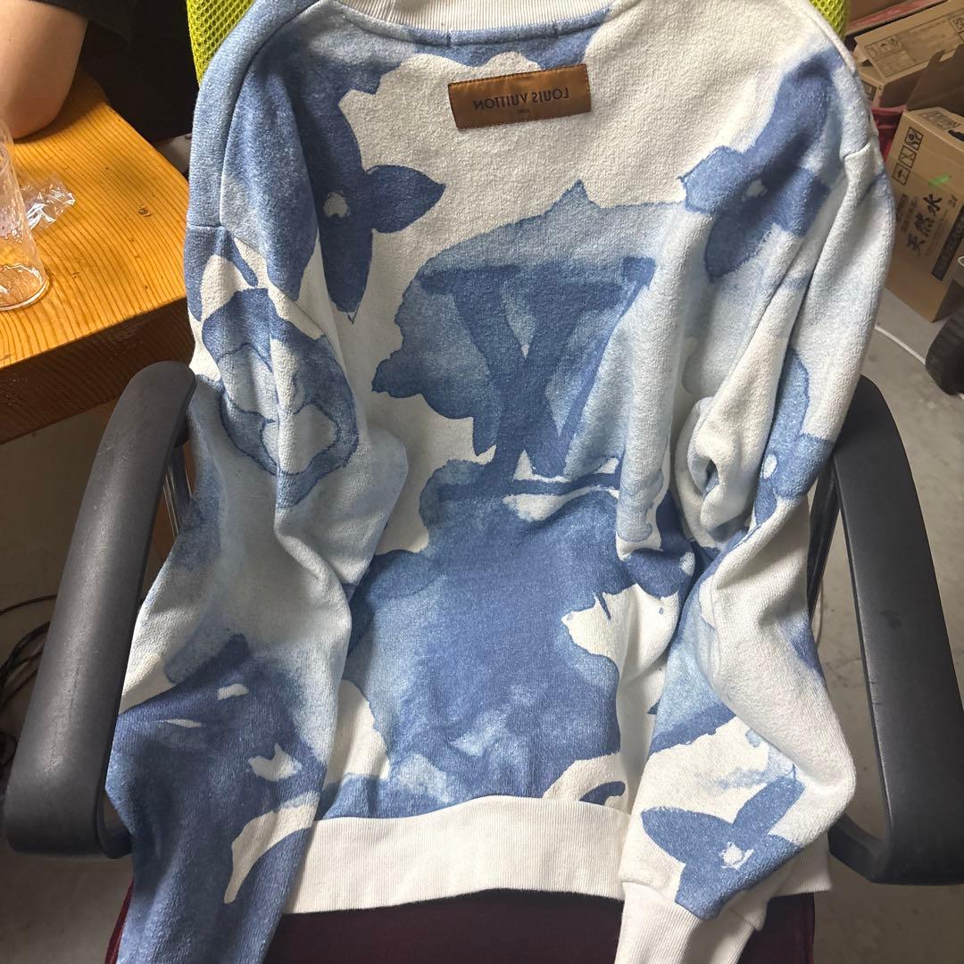 LOUIS VUITTON フラワーパターン トレーナー 値下げあり