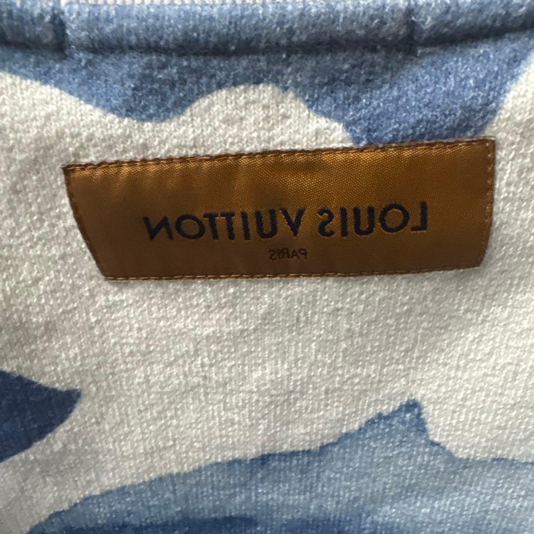 LOUIS VUITTON フラワーパターン トレーナー 値下げあり