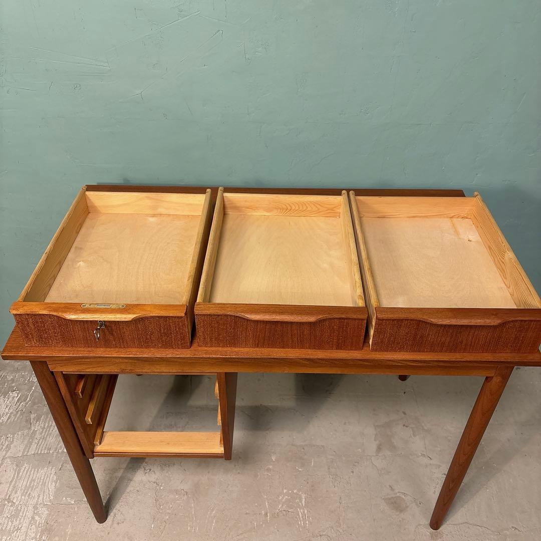 【ひで】デンマーク　チーク材　片袖デスク　北欧家具　北欧ビンテージ