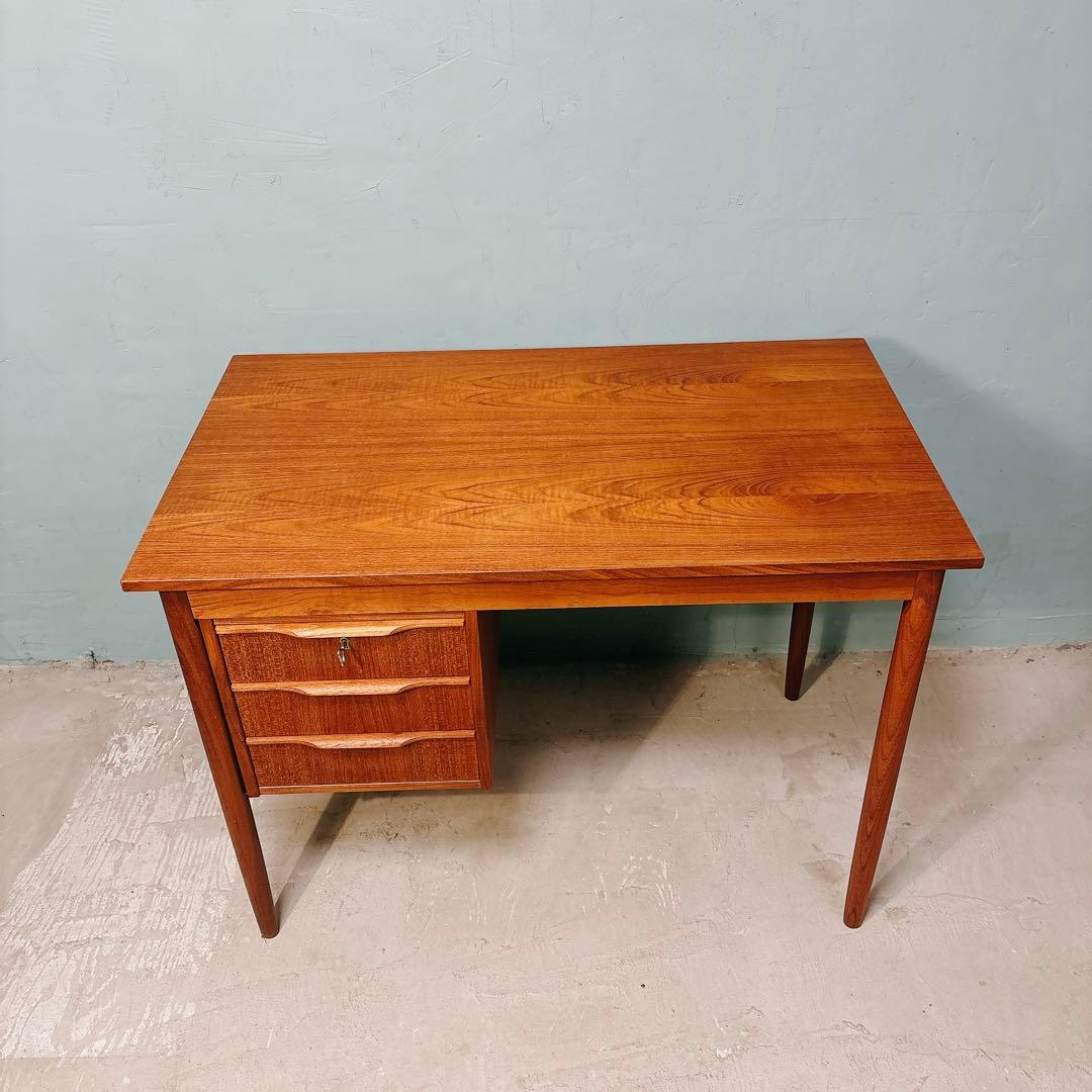 【ひで】デンマーク　チーク材　片袖デスク　北欧家具　北欧ビンテージ