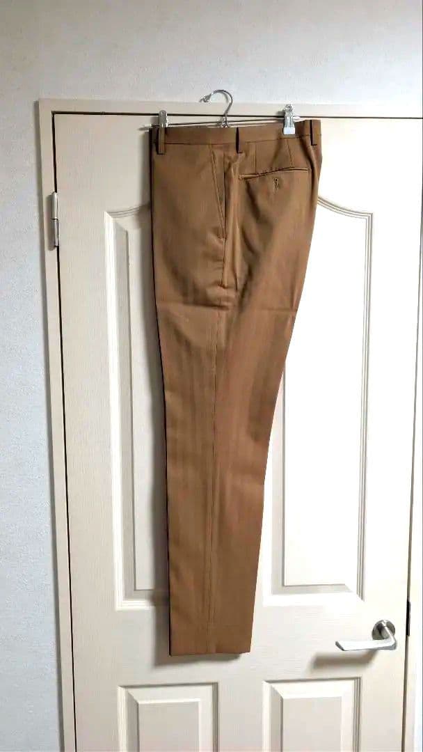 ジョジョの奇妙な冒険 黄金の風 セットアップスーツ ベージュ