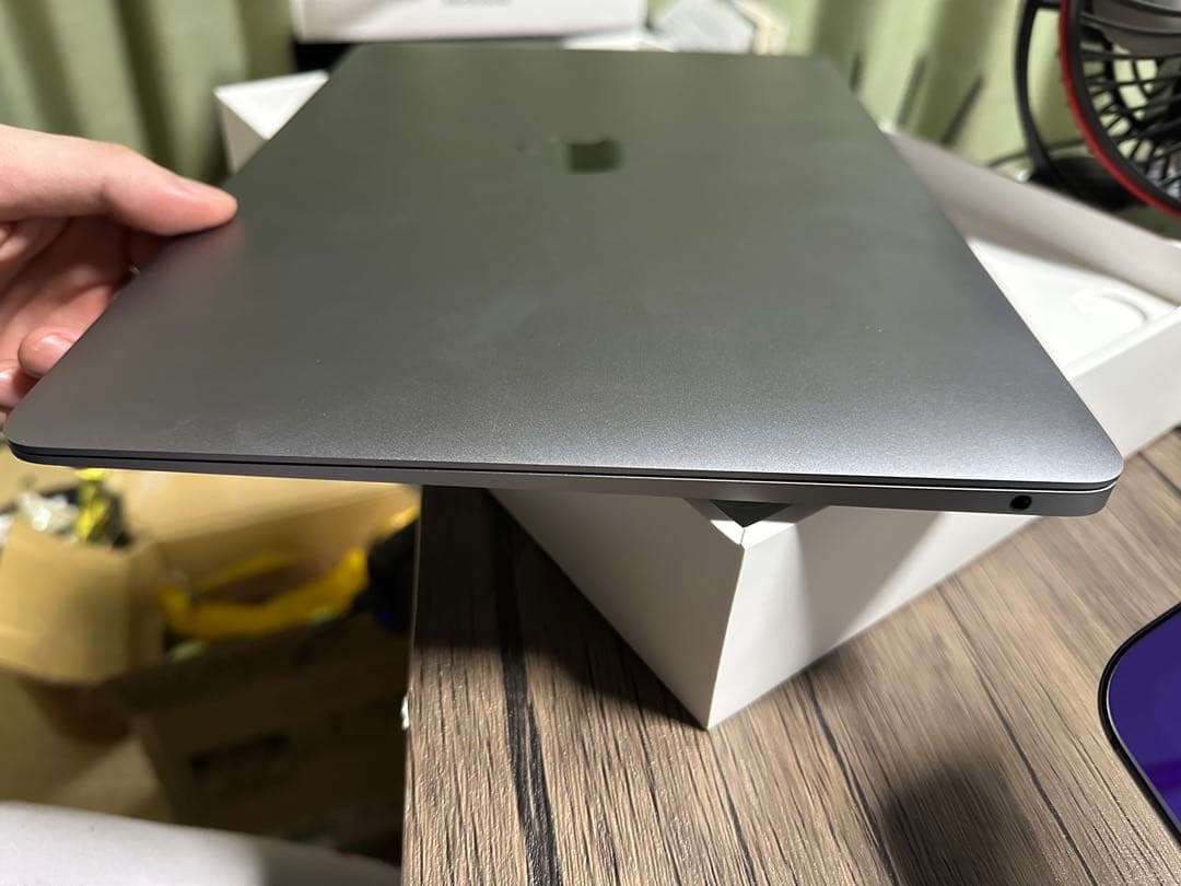 MacBook Air M1 8GB / 256GB SSD (13インチ)