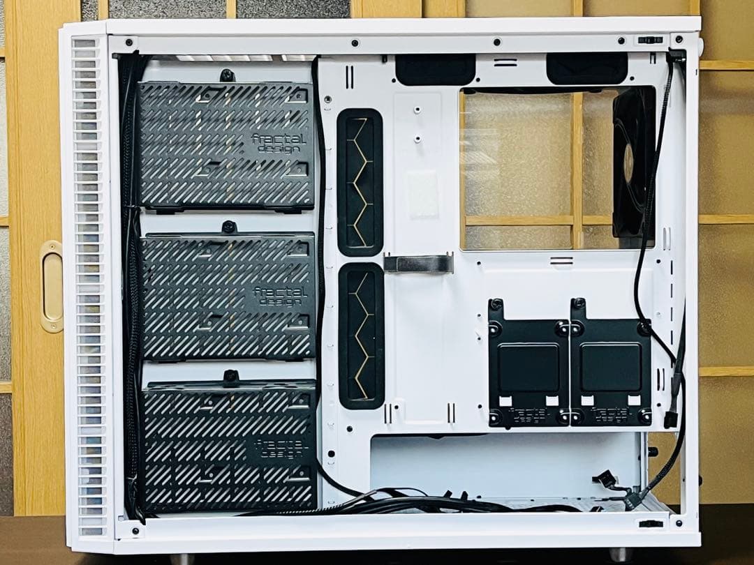 【美品】Fractal Design Define 7 White 静音高拡張性