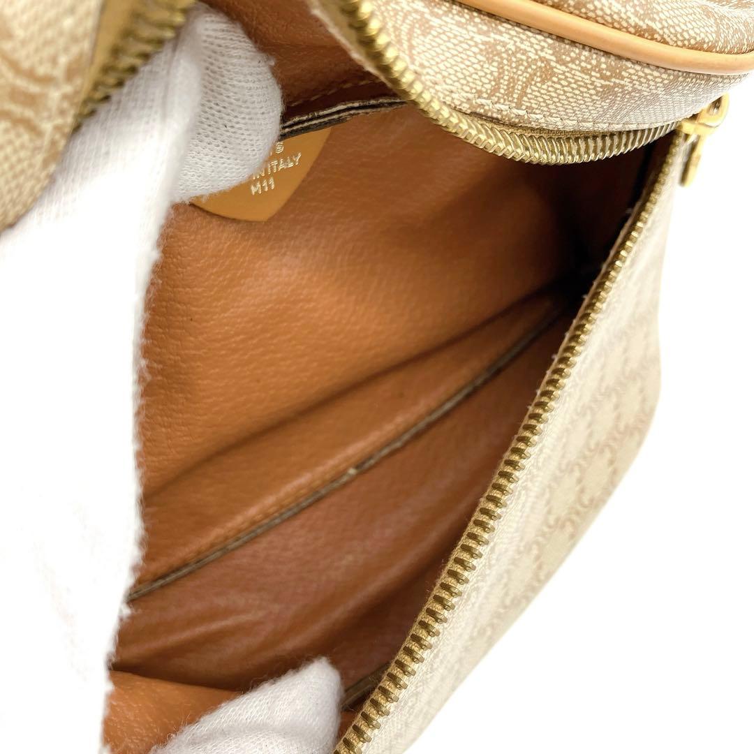 【CELINE】ボディバッグ　ウエストポーチ　マカダム柄　ゴールド金具　ベージュ