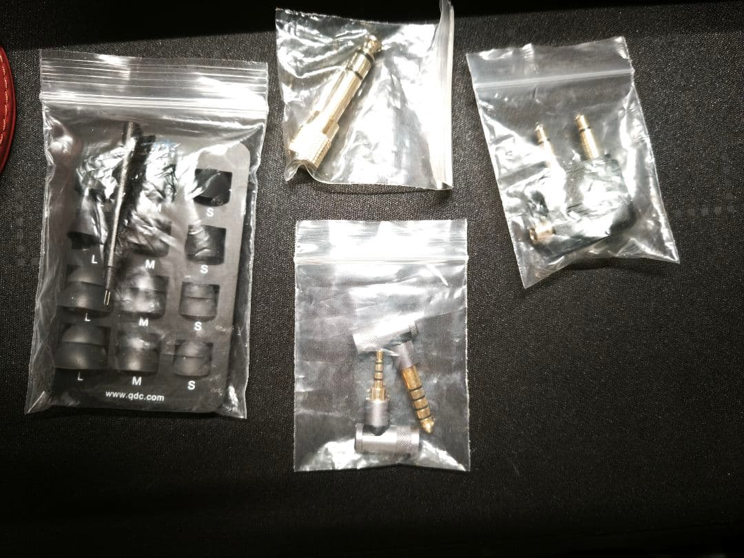 イヤホン qdc Studio4SS