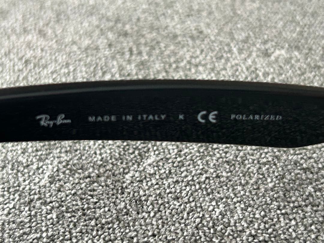 Ray-Ban ブラック サングラス　ニューウェイファーラー