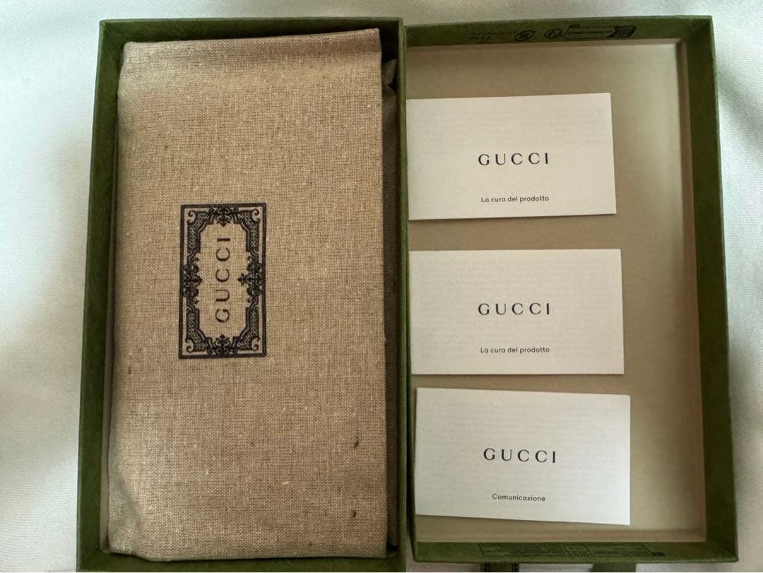 【新品】GUCCI グッチ　アイフォンケース iPhone15PRO 手帳型