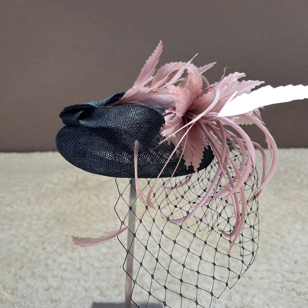 美品✨ミサハラダmisaharada ヘッドドレス 羽根 トーク ベレー