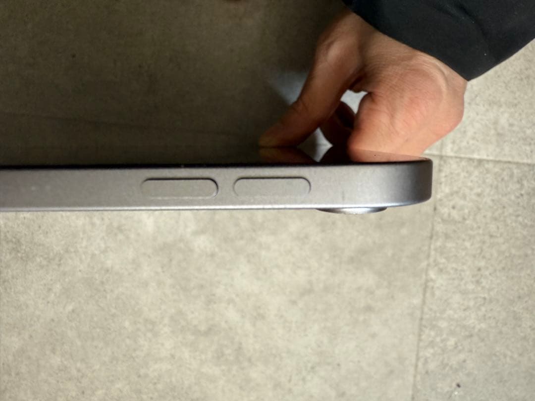 くまApple iPad air m2 13インチスペースグレー 本体