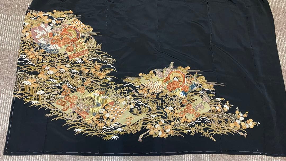 《LL 119cm》黒留袖リメイク ヨーク切り替え 七分袖 シンプルワンピース