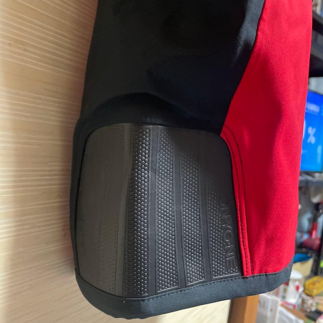 (送料込み、プラス値引き) ONYONEスキーウェア パンツ黒/赤