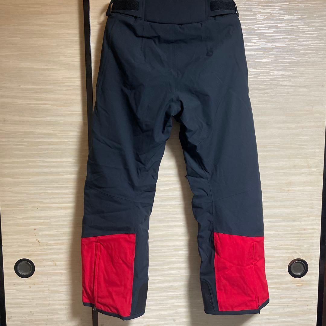 (送料込み、プラス値引き) ONYONEスキーウェア パンツ黒/赤