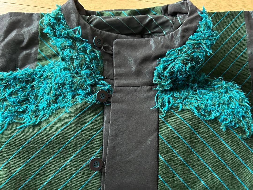 イッセイミヤケ　　フード付き厚手半コート