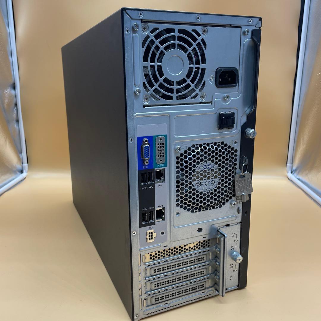 Hewlett Packard ProLiant ML30 Gen10 サーバー